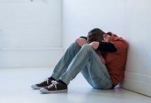 کمک به نوجوانان افسرده