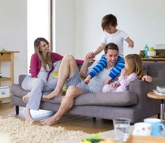 چگونه اوقات خوشی را با فرزندانمان سپری کنیم 9 راه برای گذراندن زمان با کیفیت با فرزندانتان