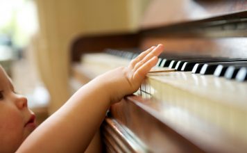 تاثیرات موسیقی بر رشد کودکان تاثیرات موسیقی بر رشد کودکان