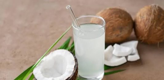مصرف نارگیل در بارداری؛ فواید، خواص و عوارض احتمالی برای مادر و جنین مصرف نارگیل در بارداری؛ فواید، خواص و عوارض احتمالی برای مادر و جنین